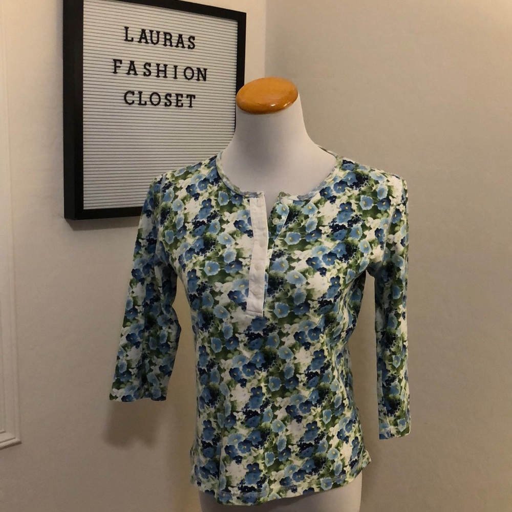 Green blue and white floral top small